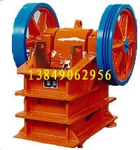 匠心獨(dú)運(yùn)，鋸出精工——探秘鞏義市寶華帶鋸廠的木工帶鋸機(jī)